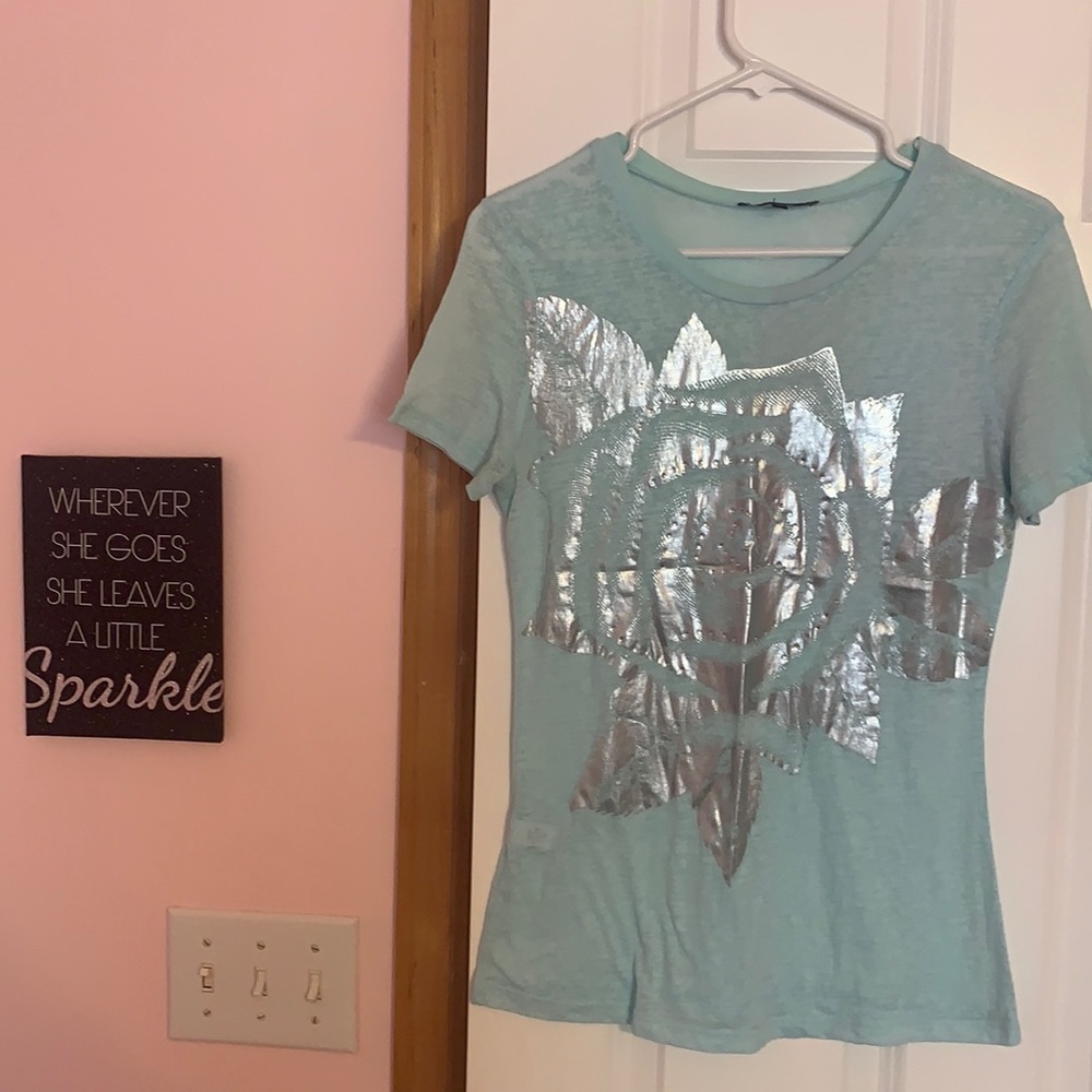 Gorgeous silver flower graphic T-shirt with rhinestones from Express🤩🤩